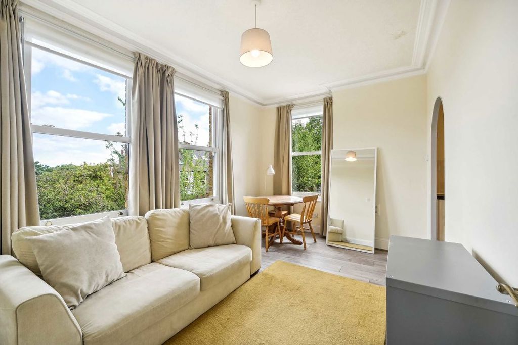 Property photo 2 of 5