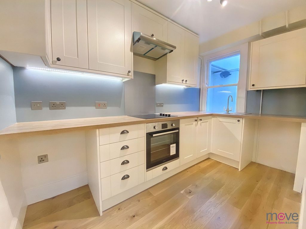 Property photo 2 of 9 Photo 3