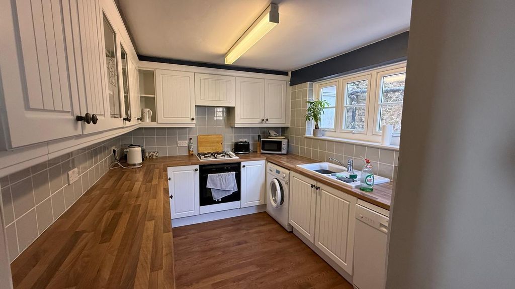 Property photo 2 of 16 Kitchen