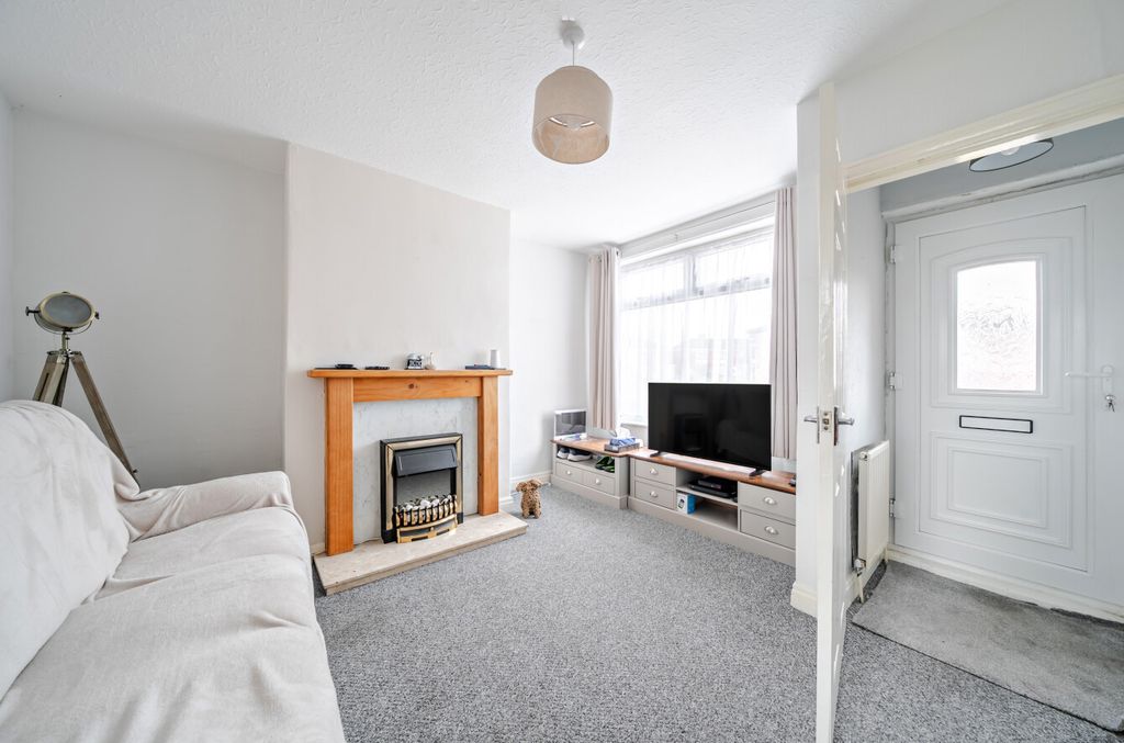 Property photo 2 of 19 1487708-12-6A4d0B...