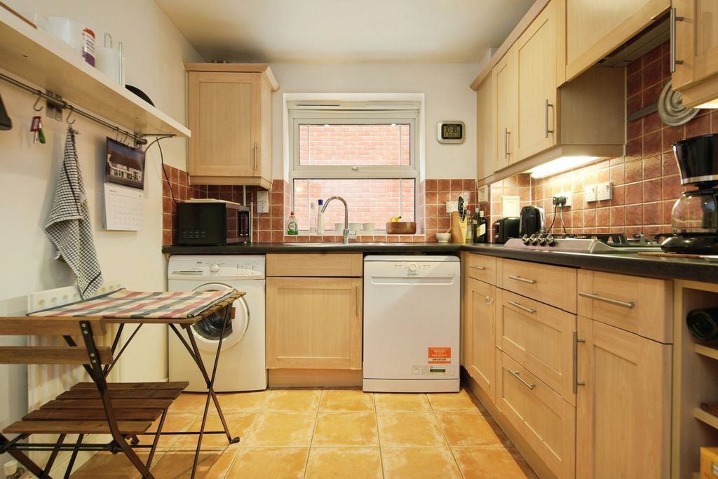 Property photo 2 of 25 Pbox-Img.Jpg