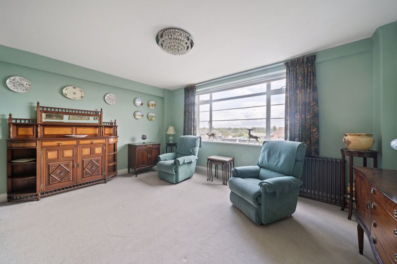 Property photo 3 of 10 Photo 6