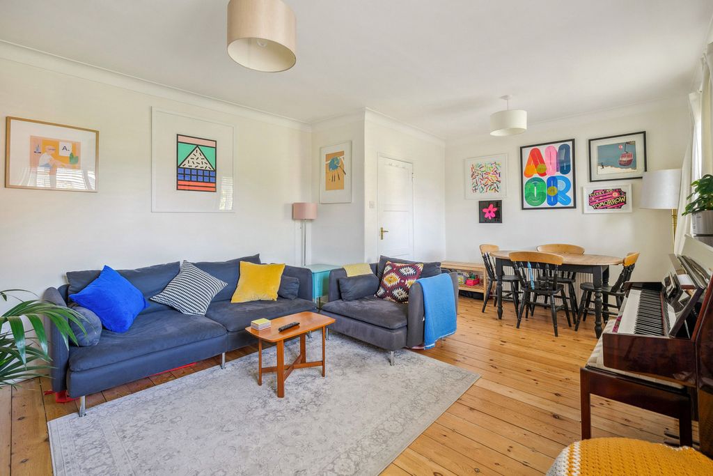 Property photo 3 of 21