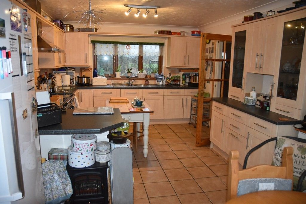 Property photo 3 of 18