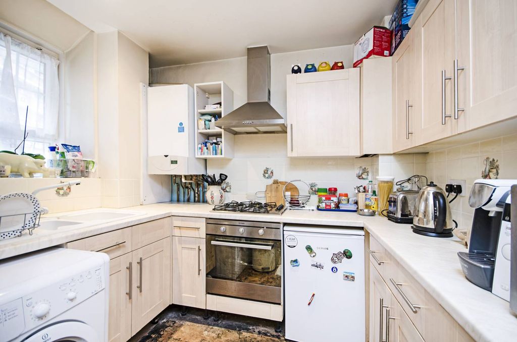 Property photo 2 of 5
