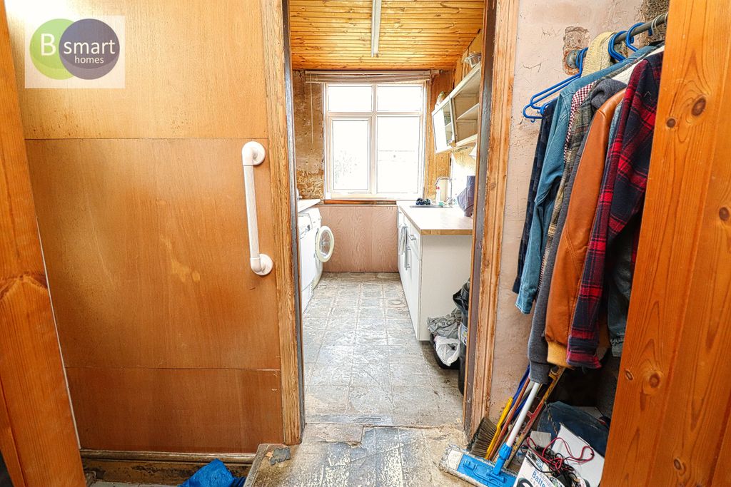Property photo 3 of 18 Img_3235