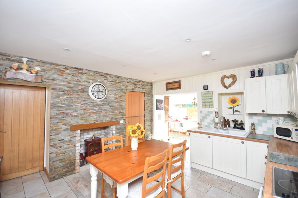 Property photo 3 of 29