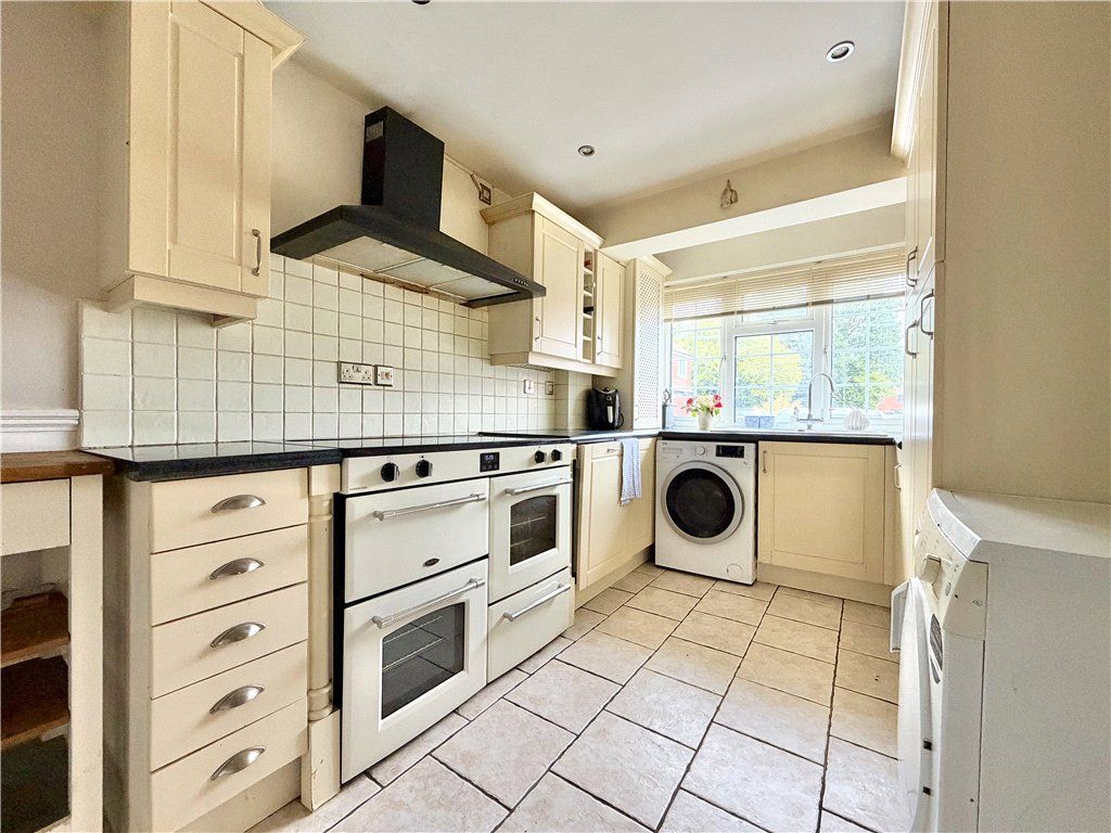 Property photo 3 of 12 Picture No. 14