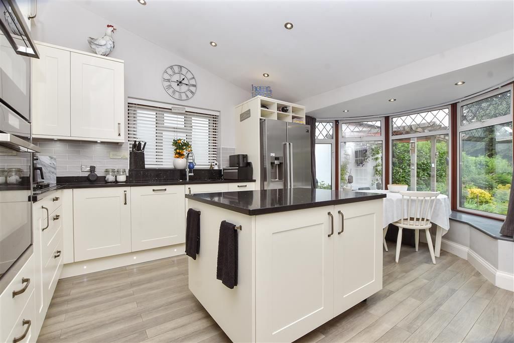 Property photo 1 of 22 Kitchen/Breakfast Room
