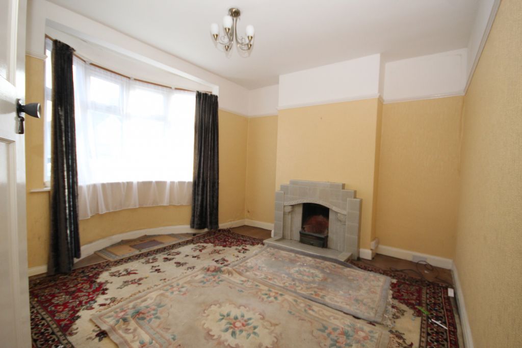 Property photo 3 of 11 Gallery