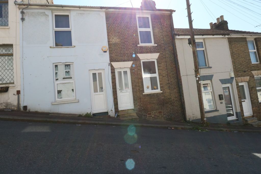 Property photo 1 of 17 5265300