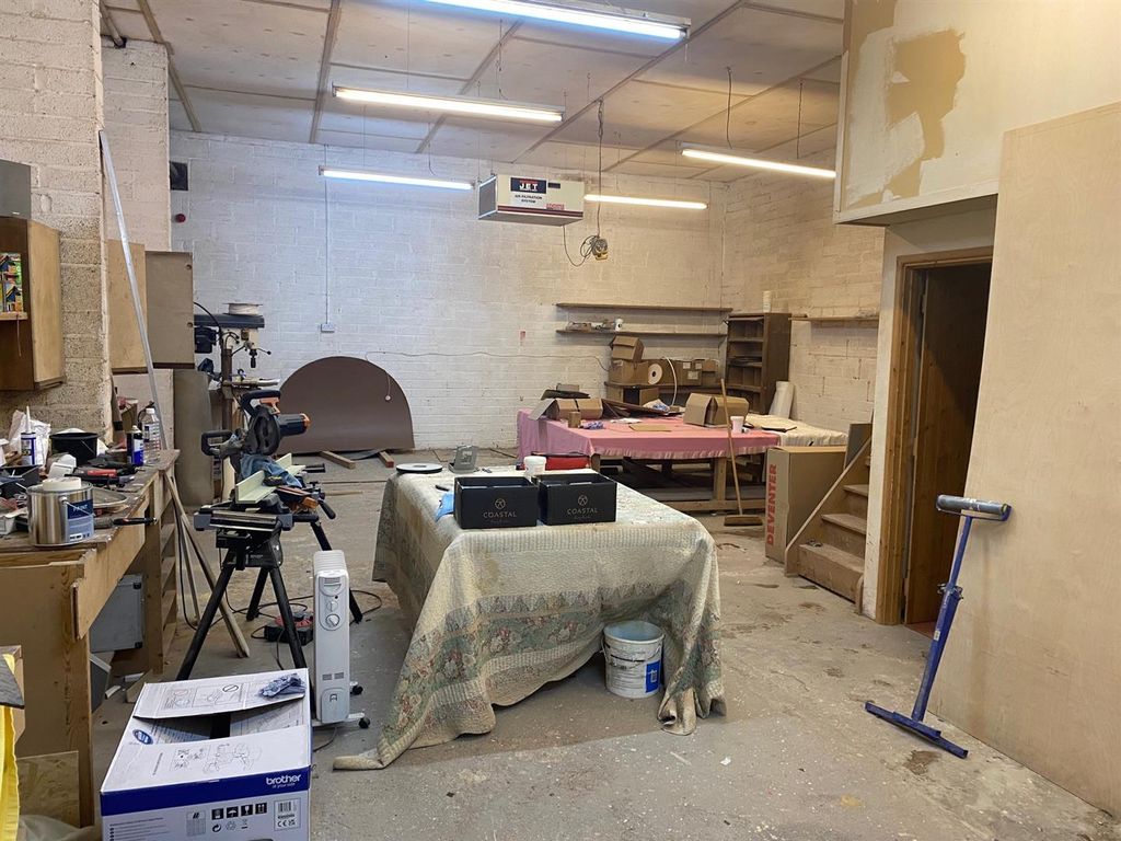 Property photo 3 of 5 Internal 1.Jpg