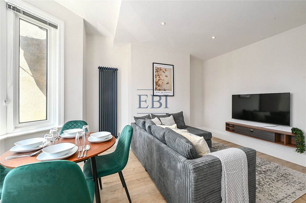 Property photo 3 of 28 Picture No. 65