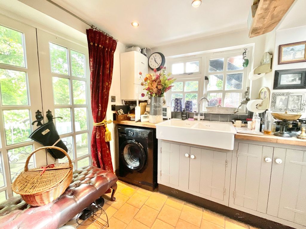 Property photo 3 of 26