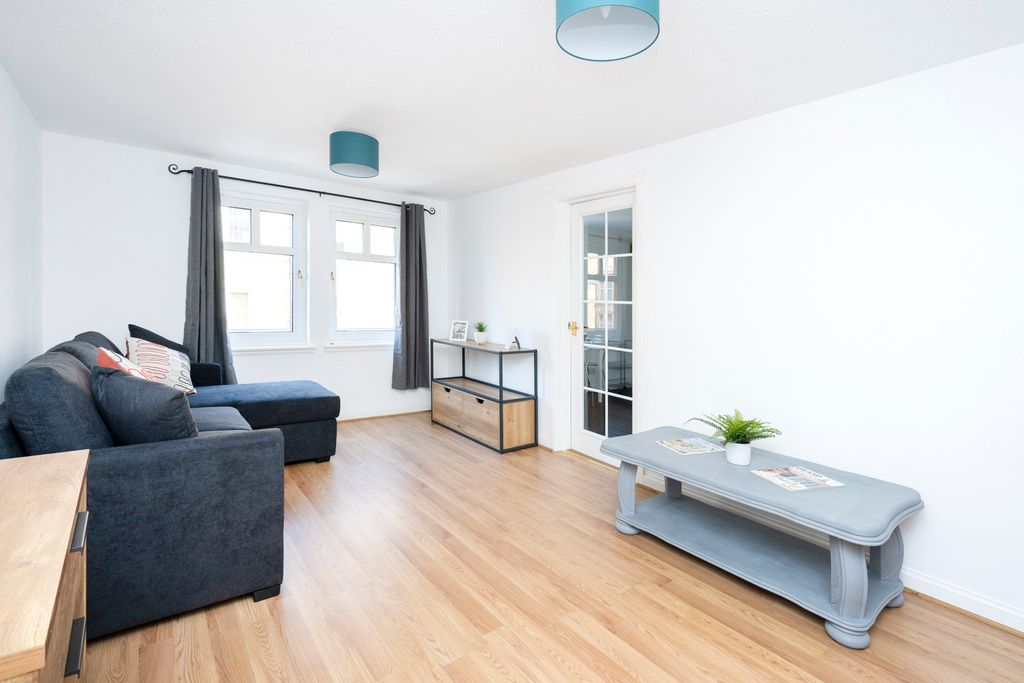 Property photo 2 of 9 Photo 2