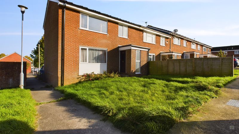 Property photo 1 of 8 Photo 9