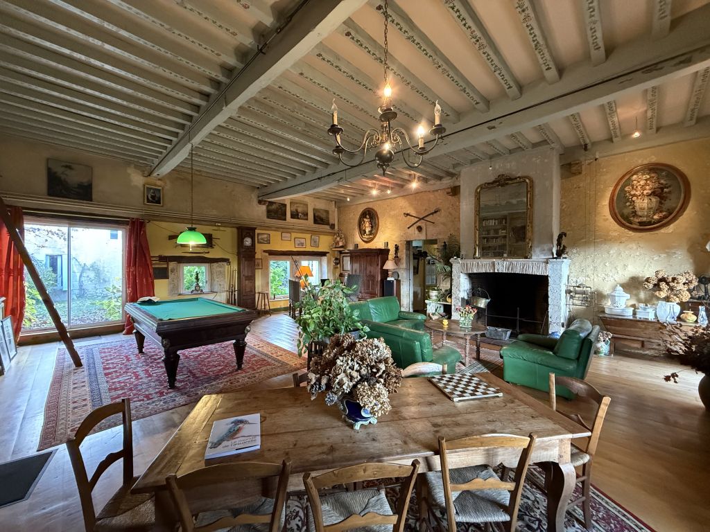 Property photo 2 of 32