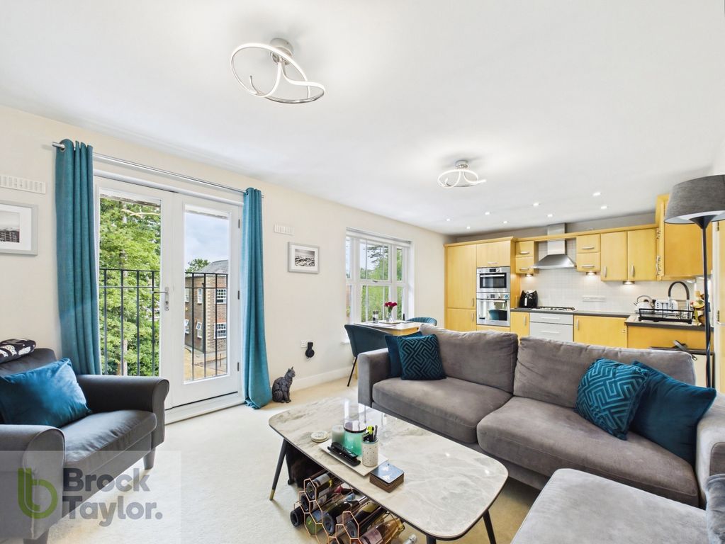 Property photo 3 of 16 08