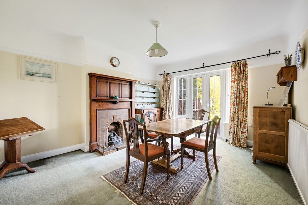 Property photo 3 of 14