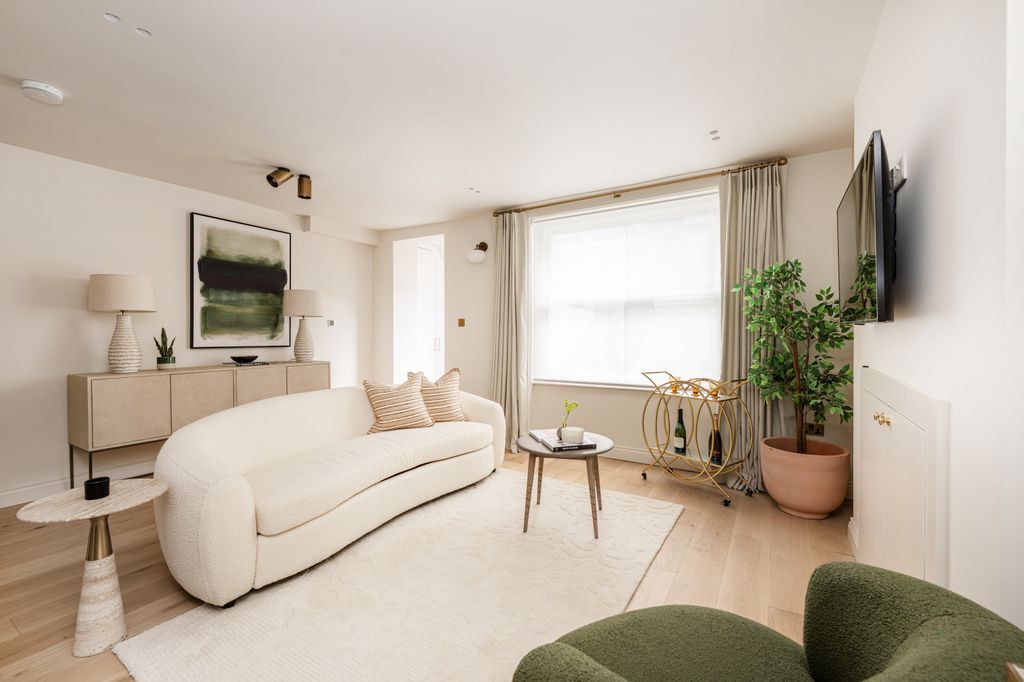 Property photo 3 of 20 Picture No. 26