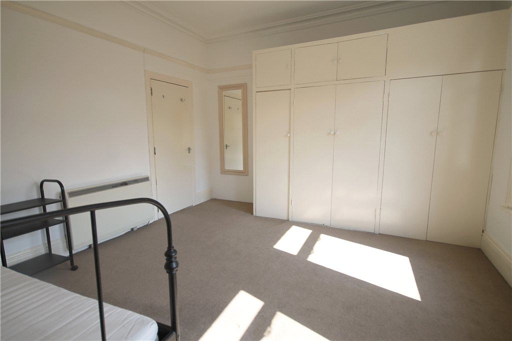 Property photo 3 of 10 Bedroom