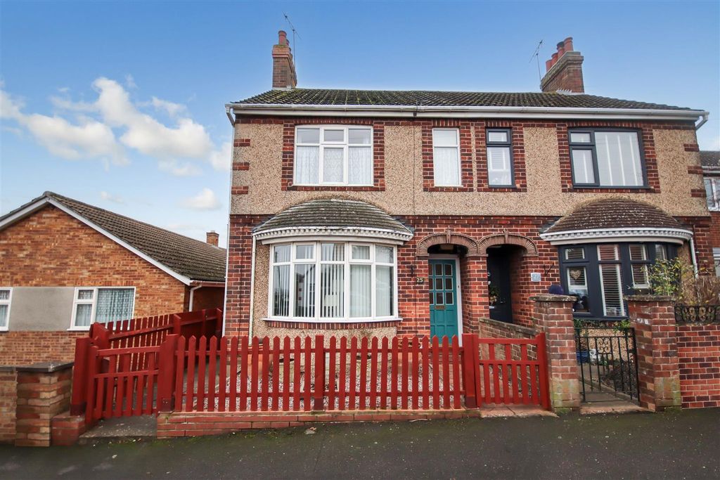 Property photo 1 of 18 Front.Jpg