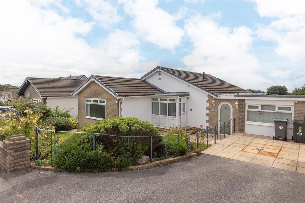 Property photo 1 of 30
