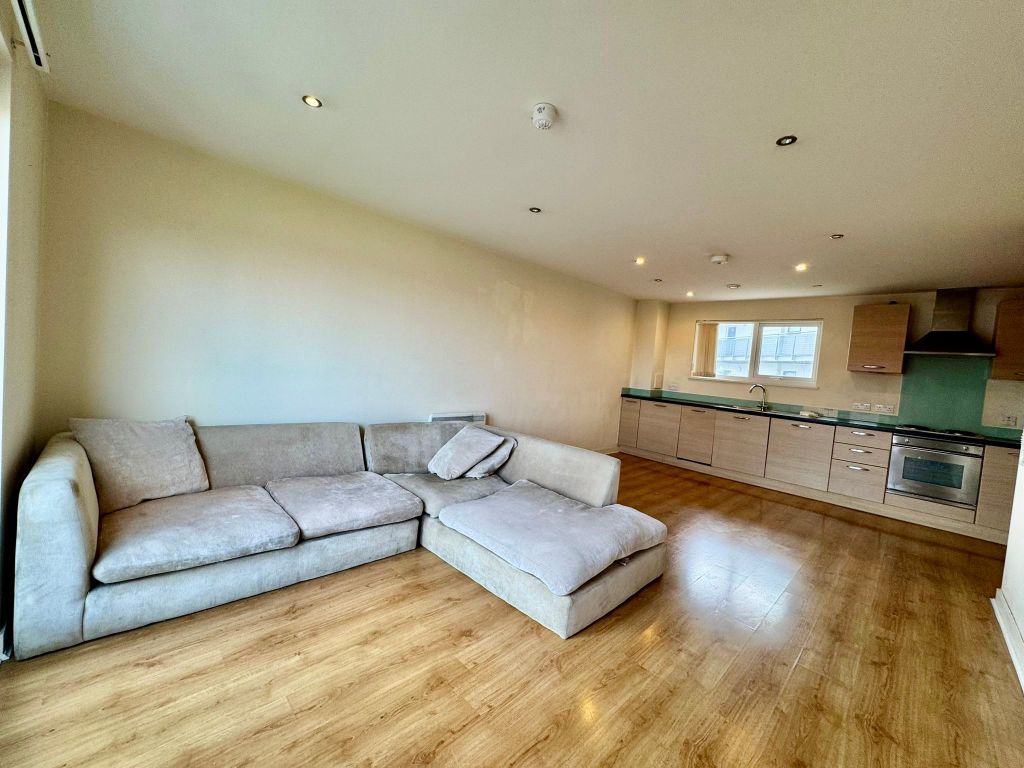 Property photo 2 of 8