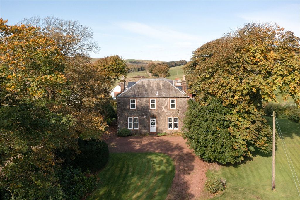 Property photo 2 of 18 Kirkhill Farmhouse
