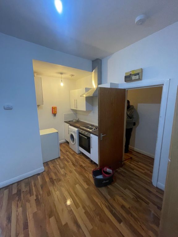 Property photo 3 of 4