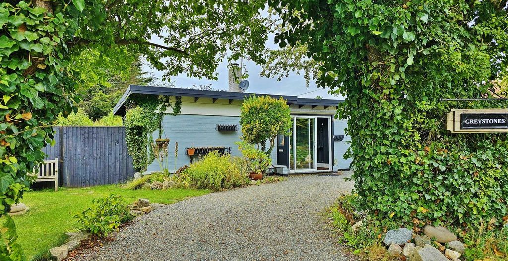Property photo 1 of 37 Outside - Front