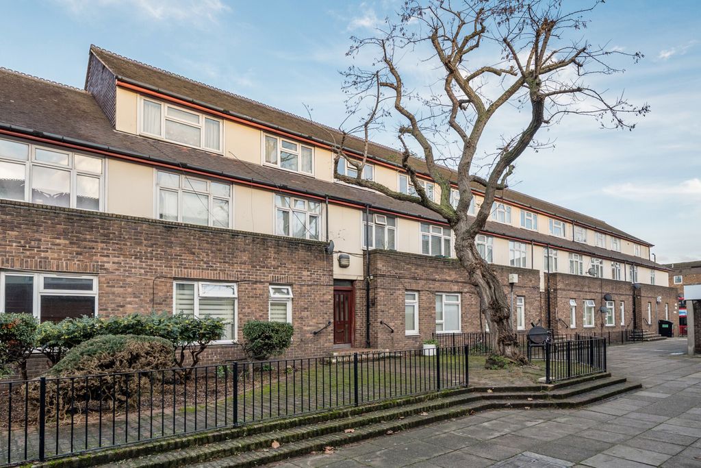 Property photo 2 of 15 External