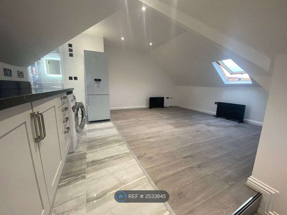 Property photo 1 of 11 Beautiful Open Plan Kitchen &amp; Living Room