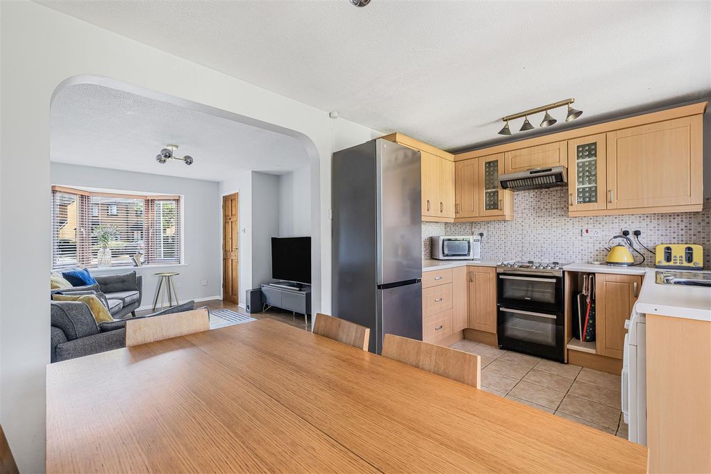 Property photo 2 of 15 10_86075.Jpg