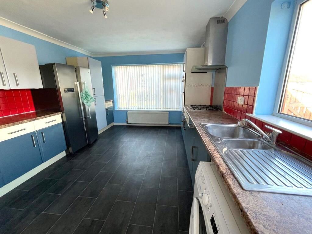 Property photo 2 of 24