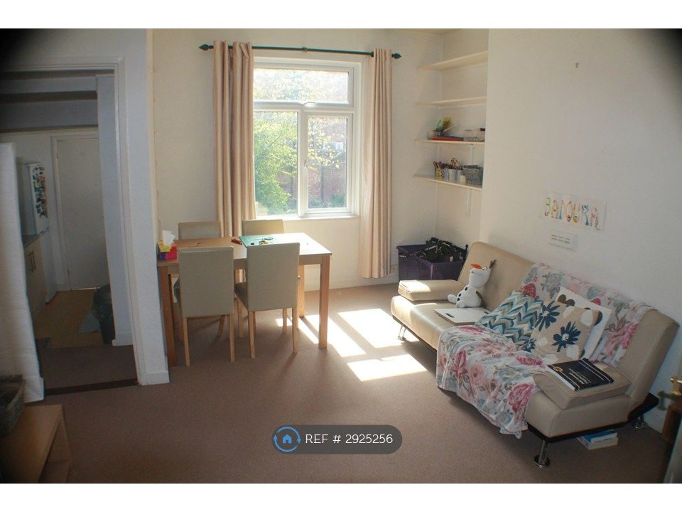 Property photo 2 of 6