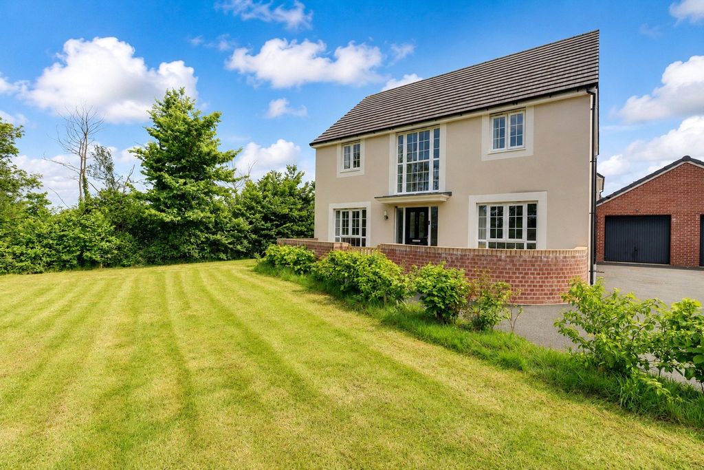 Property photo 1 of 23 Picture No. 27