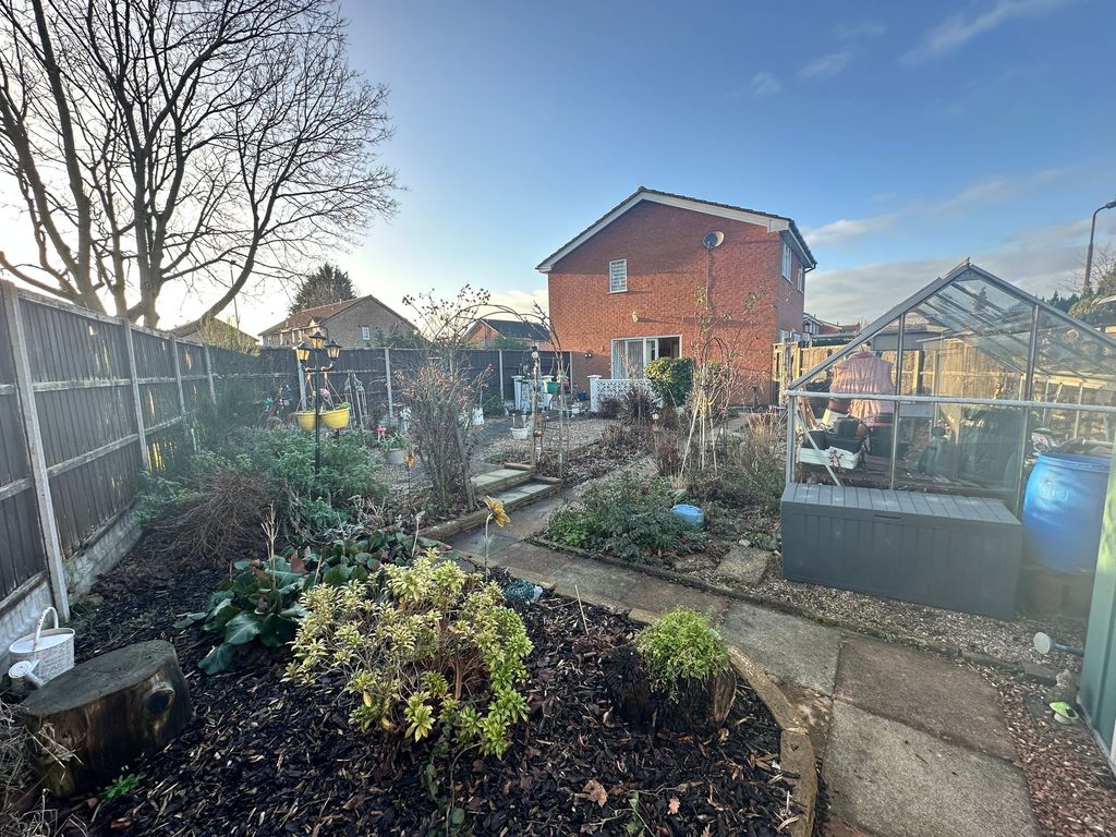 Property photo 2 of 12