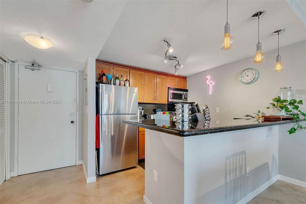 Property photo 2 of 49 <Alttext/>