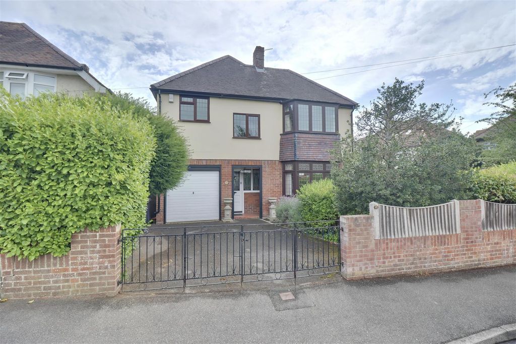 Property photo 1 of 23 D6Fa1371-A3D3-4A62-93F0-A3606E361710_1_201_A.Jpeg