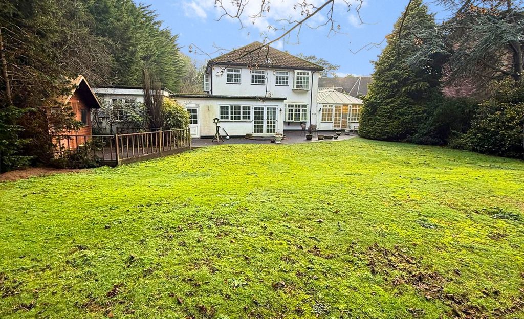 Property photo 2 of 12