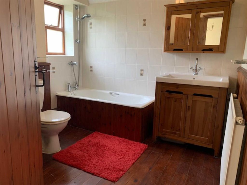 Property photo 3 of 4
