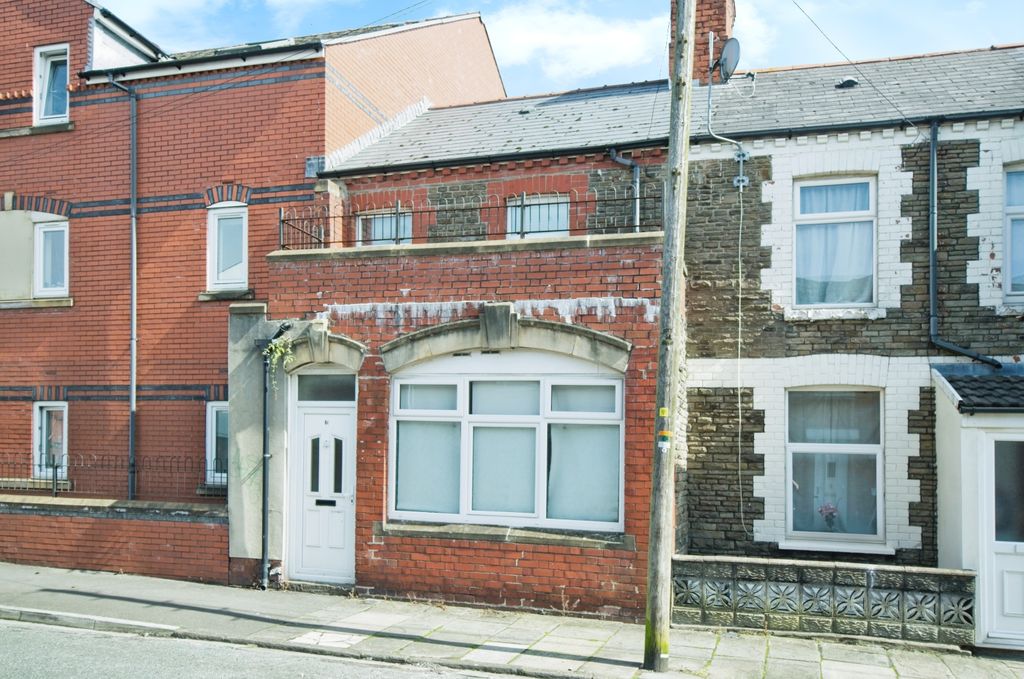 Property photo 2 of 18 Photography