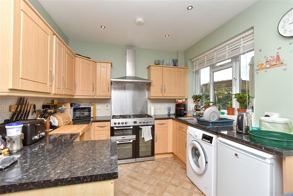 Property photo 3 of 12 Kitchen/Diner