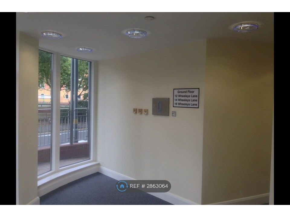 Property photo 2 of 10 Main Foyer