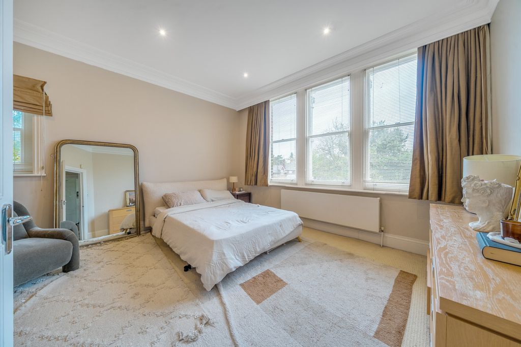 Property photo 2 of 16 1539280-9-6Adf261...