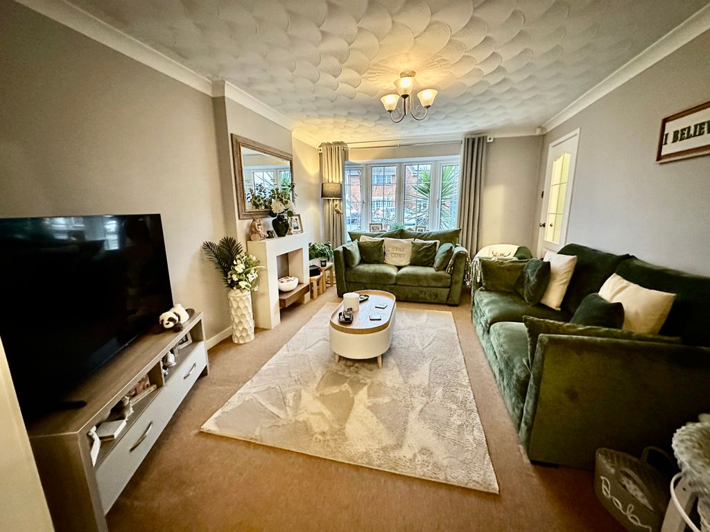 Property photo 2 of 32 Img_9449