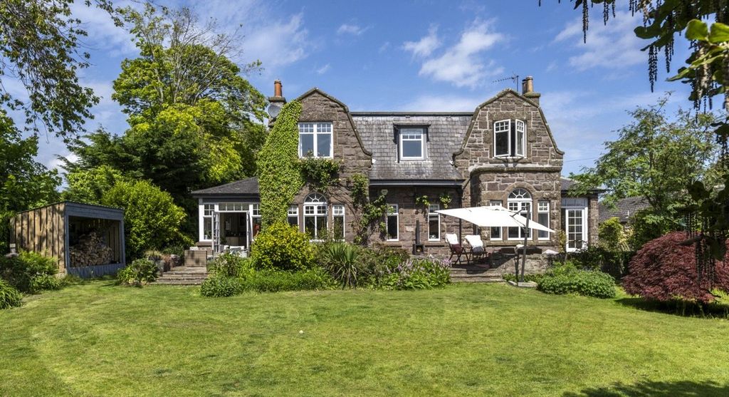 Property photo 1 of 12 Lead Image