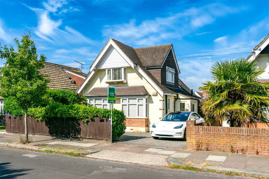 Property photo 1 of 32 Picture No. 36