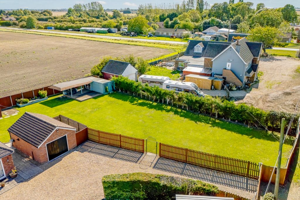 Property photo 2 of 6 Mirfield (Swineshead)-3